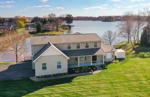 A home in Atlas Twp