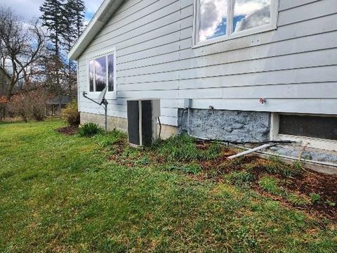 A home in Bloomingdale Twp