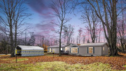 A home in Suttons Bay Twp