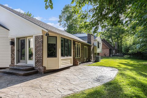 A home in West Bloomfield Twp