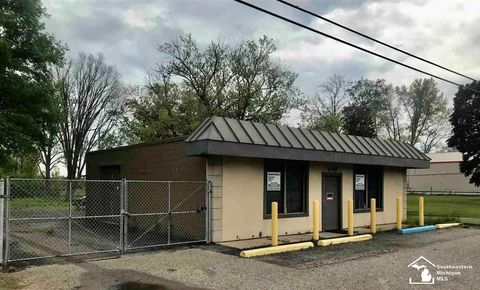 2784 N Monroe Street Frenchtown Township MI 48162