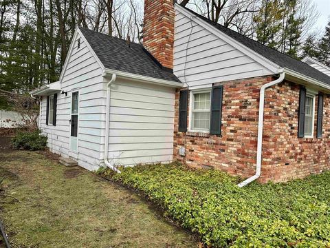 A home in Saginaw Twp