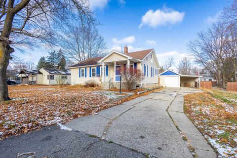 A home in Waterford Twp