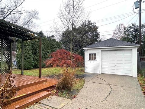 A home in Grosse Pointe Woods