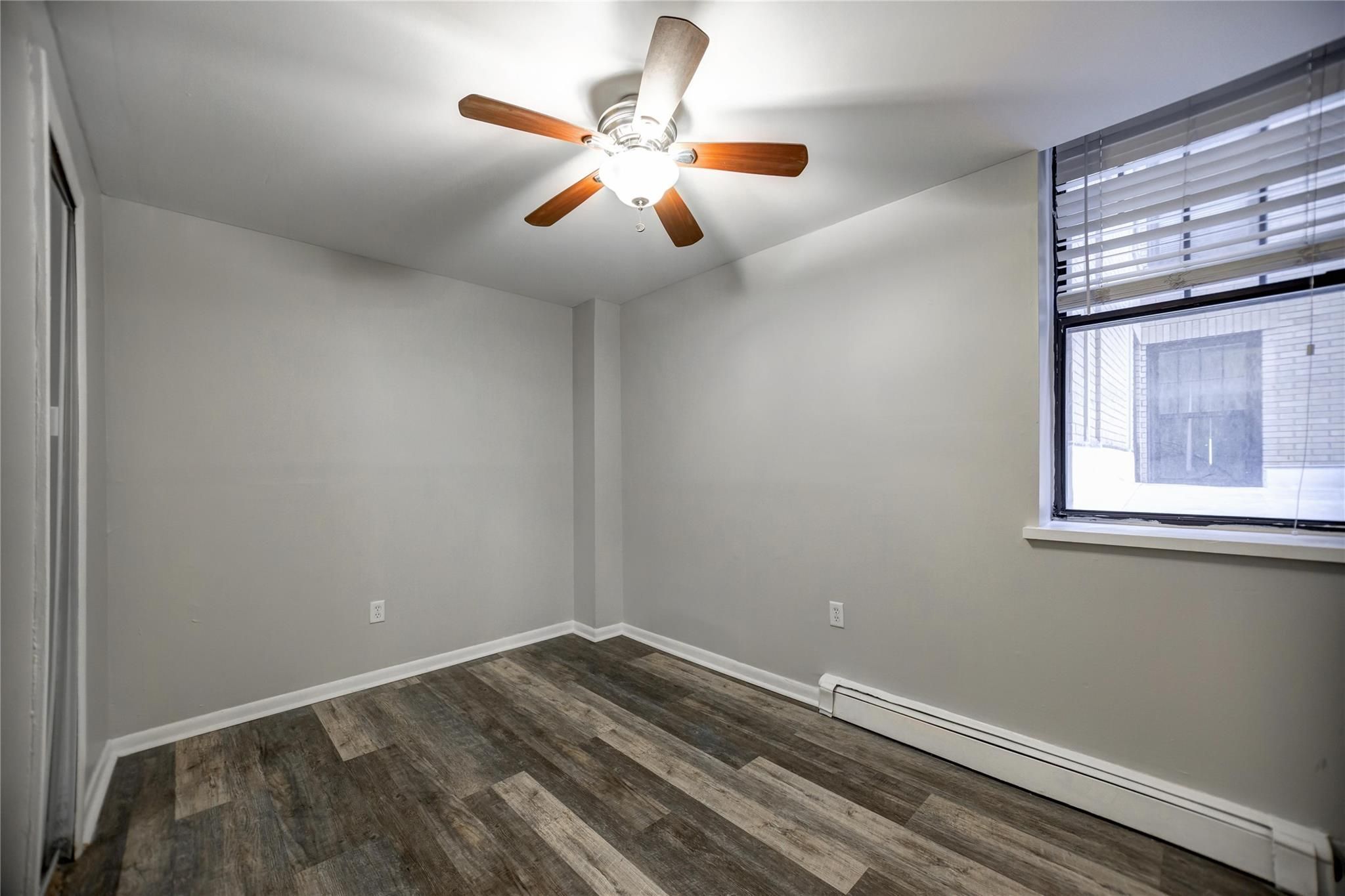 Detroit, Michigan 48202, United States, 2 Bedrooms Bedrooms, ,1 BathroomBathrooms,Residential,Active,1012