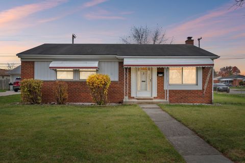 A home in Warren