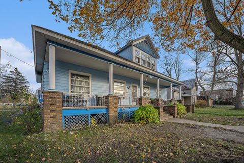 A home in Bloomingdale Vlg