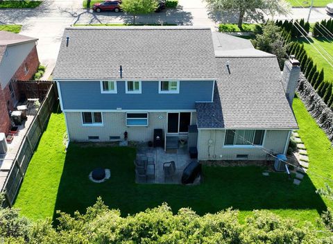 A home in Grosse Pointe Woods