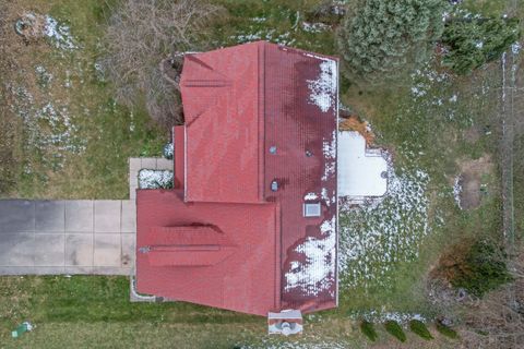 A home in Van Buren Twp