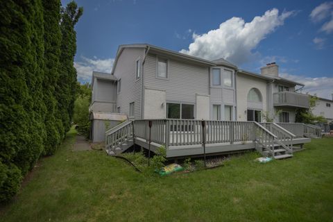 A home in West Bloomfield Twp