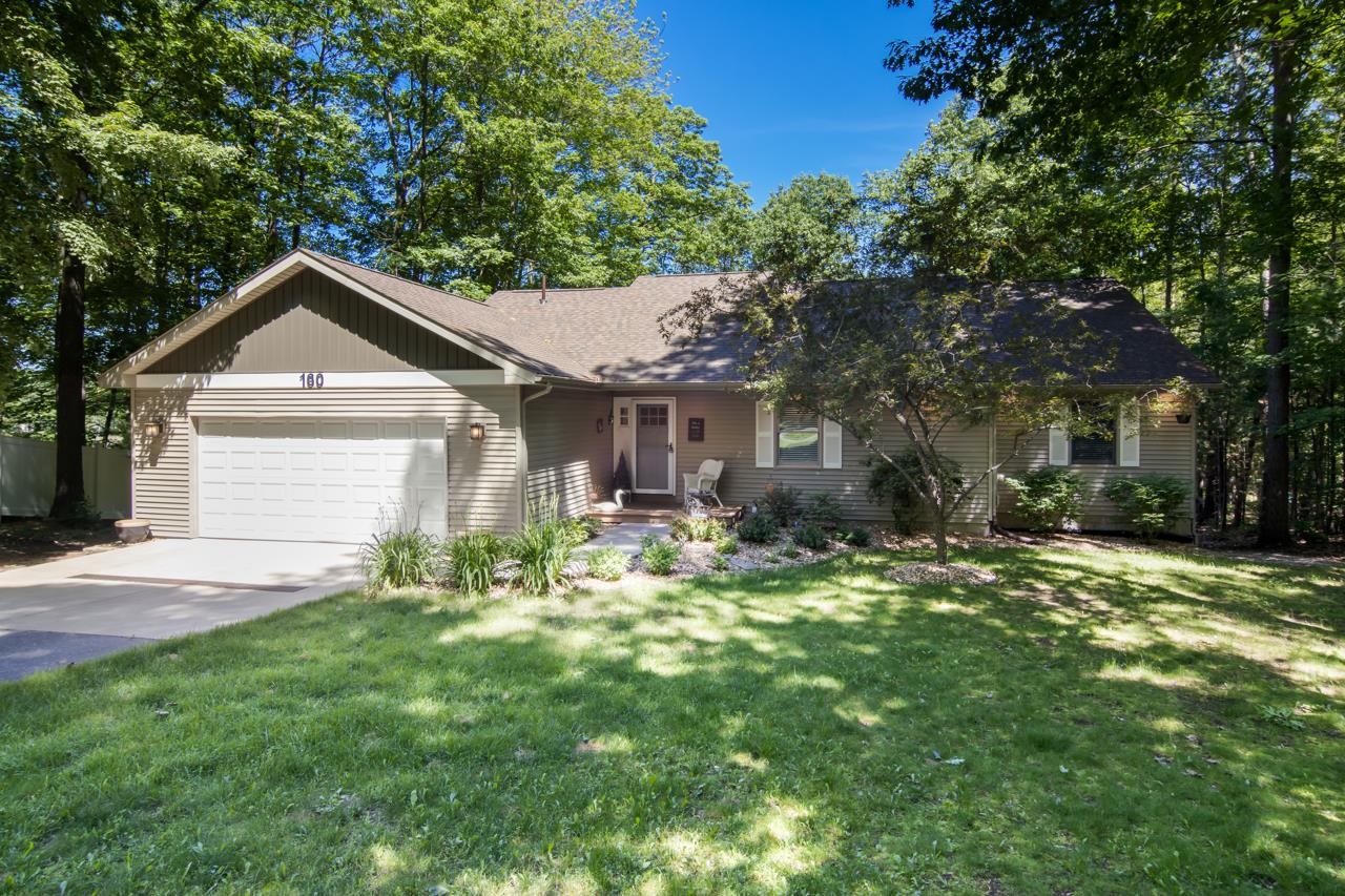 View East Bay Twp, MI 49696 house