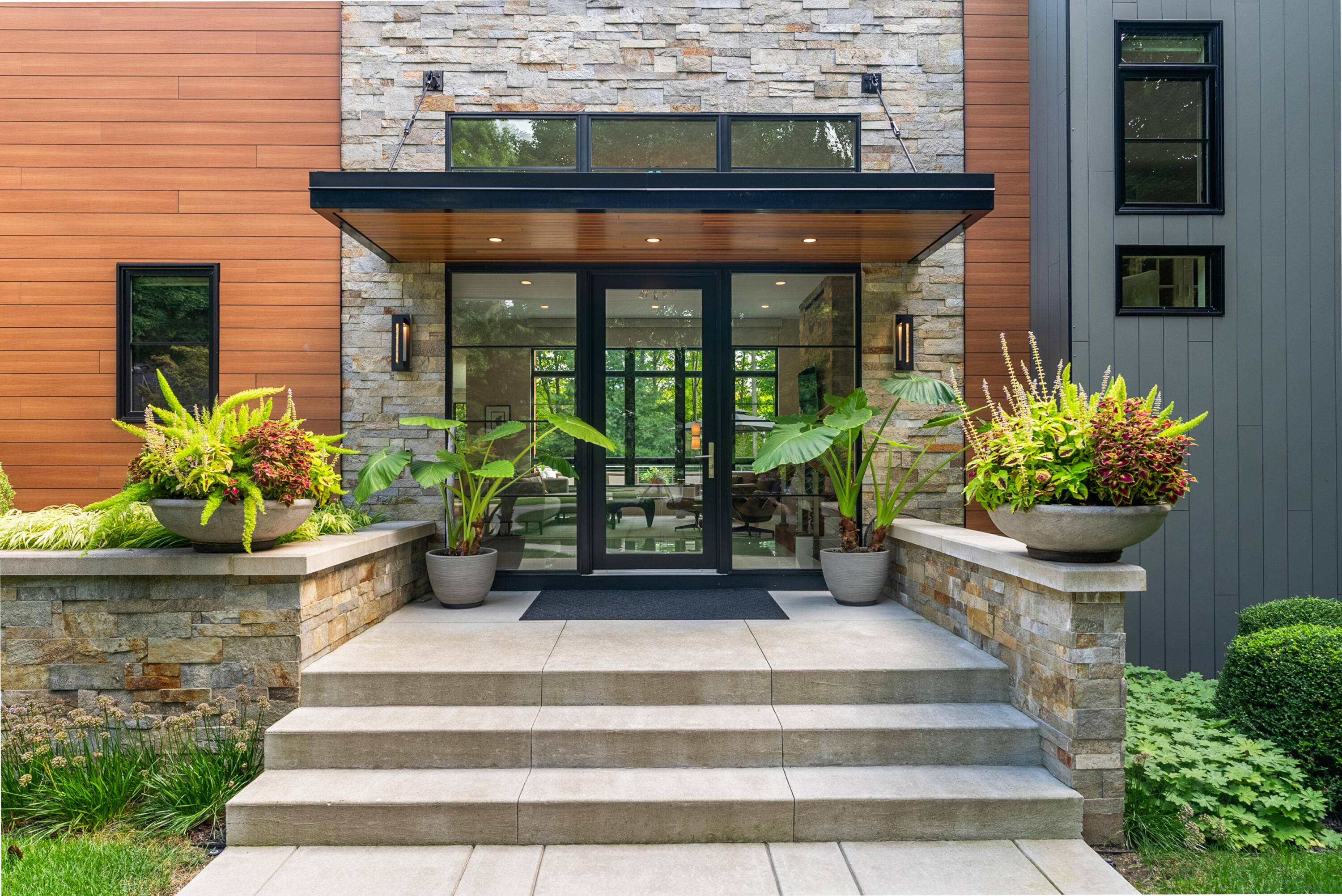 Photo 4 of 68 of 259 N Lakeshore Drive house