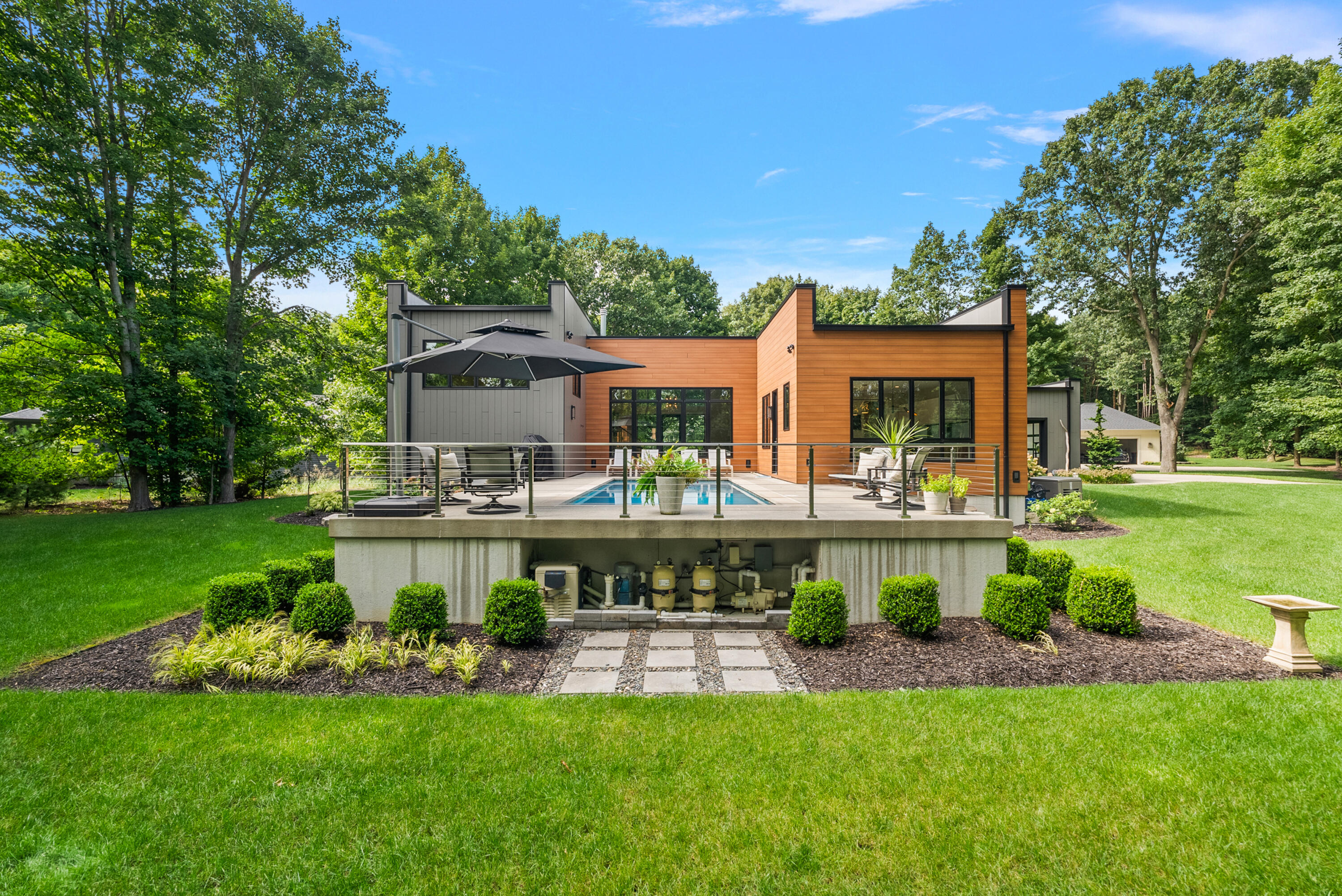 Photo 11 of 68 of 259 N Lakeshore Drive house