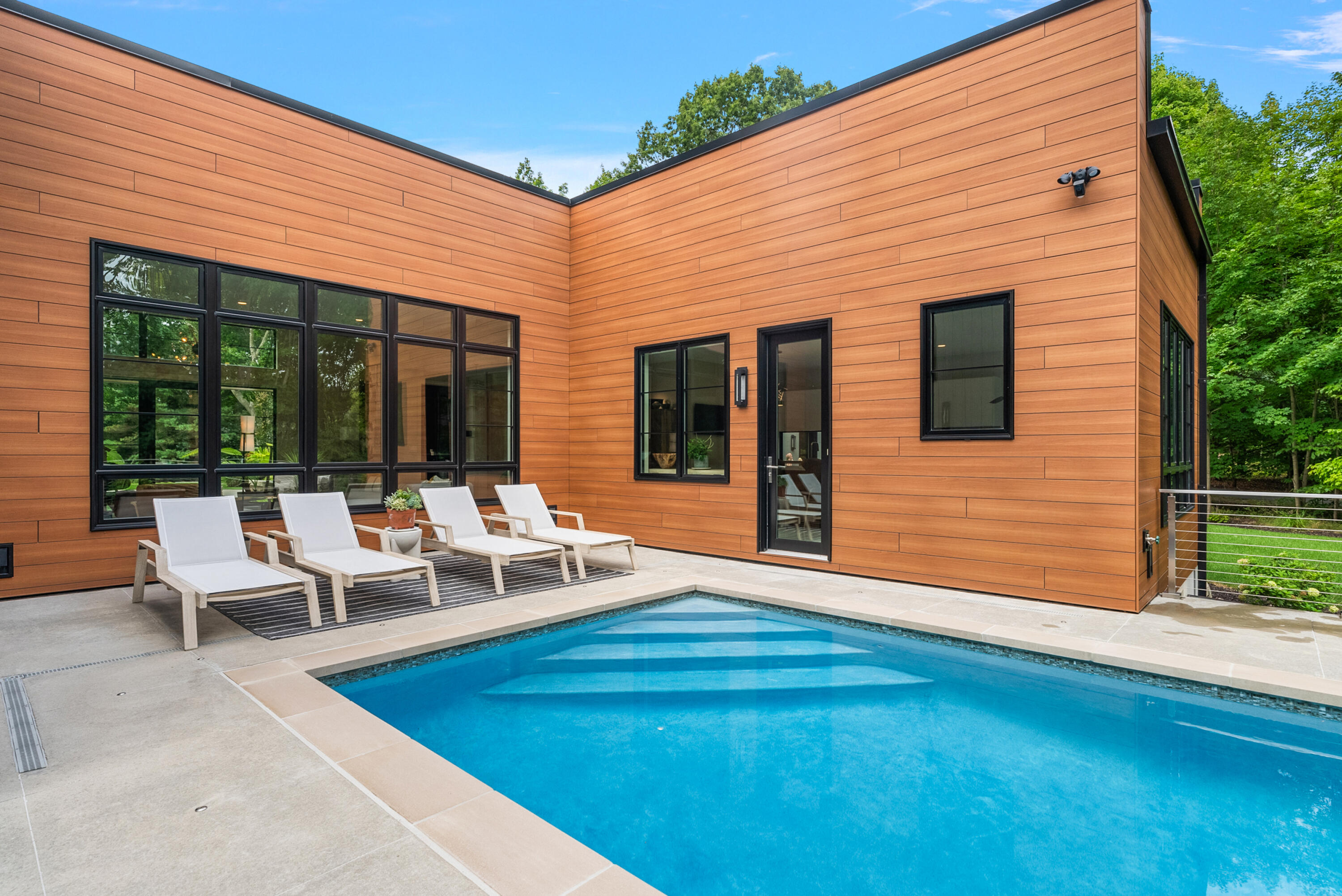 Photo 14 of 68 of 259 N Lakeshore Drive house