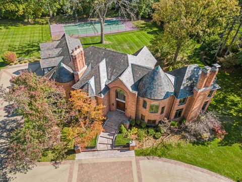 A home in Bloomfield Hills