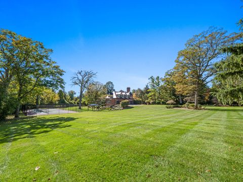 A home in Bloomfield Hills