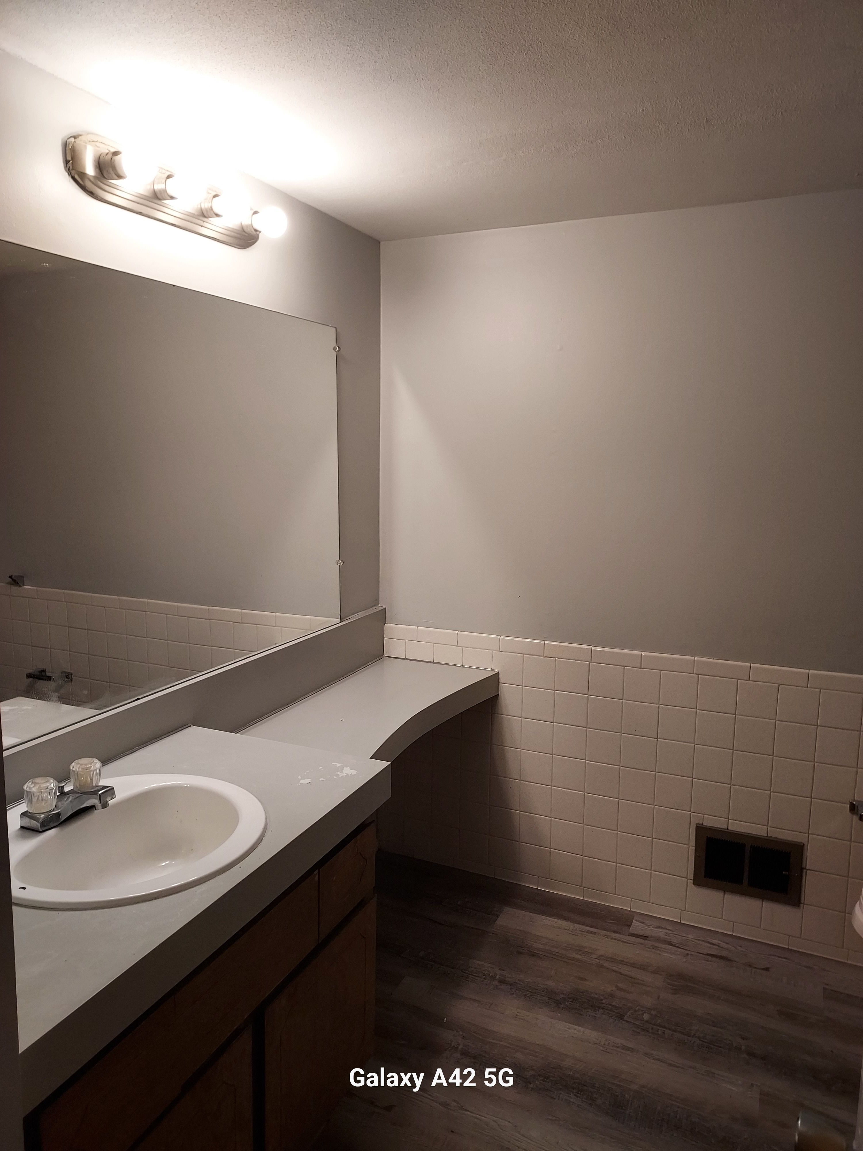 Warren, Michigan 48093, United States, 2 Bedrooms Bedrooms, ,2 BathroomsBathrooms,Residential,Pending,80994