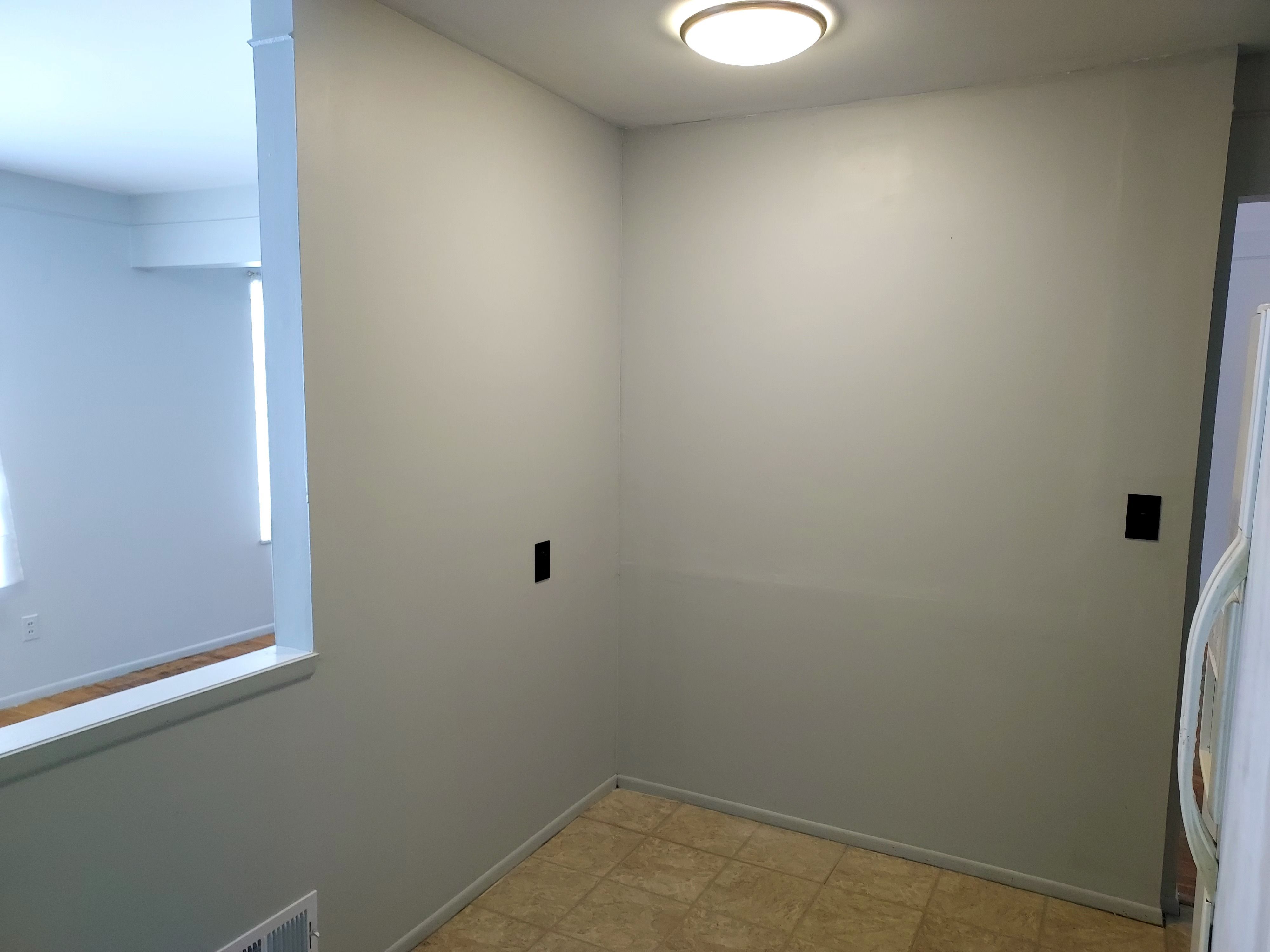 Warren, Michigan 48093, United States, 2 Bedrooms Bedrooms, ,2 BathroomsBathrooms,Residential,Pending,80994