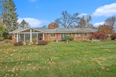 A home in Bloomfield Twp