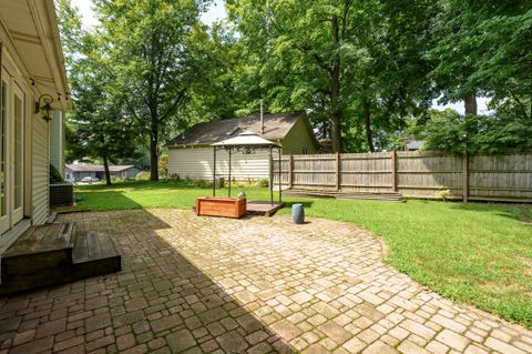 A home in Schoolcraft Twp