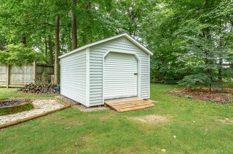 A home in Schoolcraft Twp