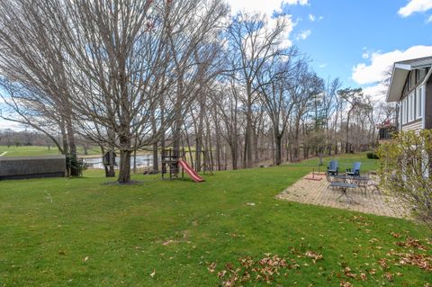 A home in Paw Paw Twp