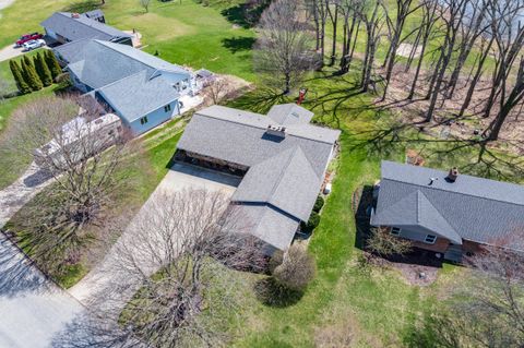 A home in Paw Paw Twp