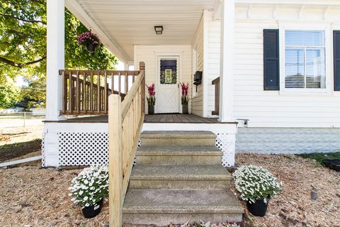 A home in Kalamazoo Twp