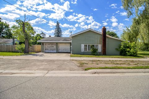 A home in White Cloud