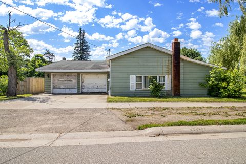 A home in White Cloud