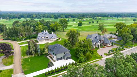 A home in Bloomfield Twp