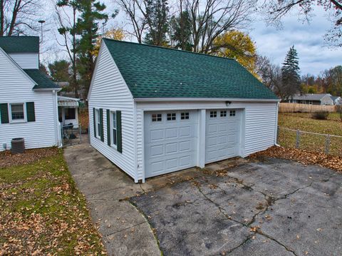 A home in Albion