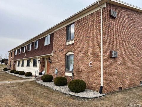1900 RIVER Road C6 Marysville City MI 48040