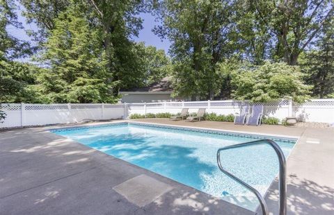 A home in New Buffalo Twp