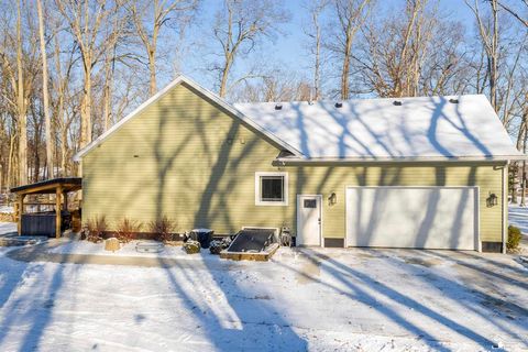 A home in Ida Twp