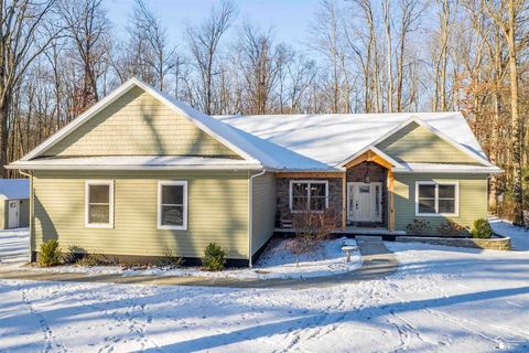 A home in Ida Twp