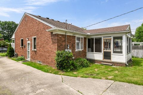 A home in Harper Woods