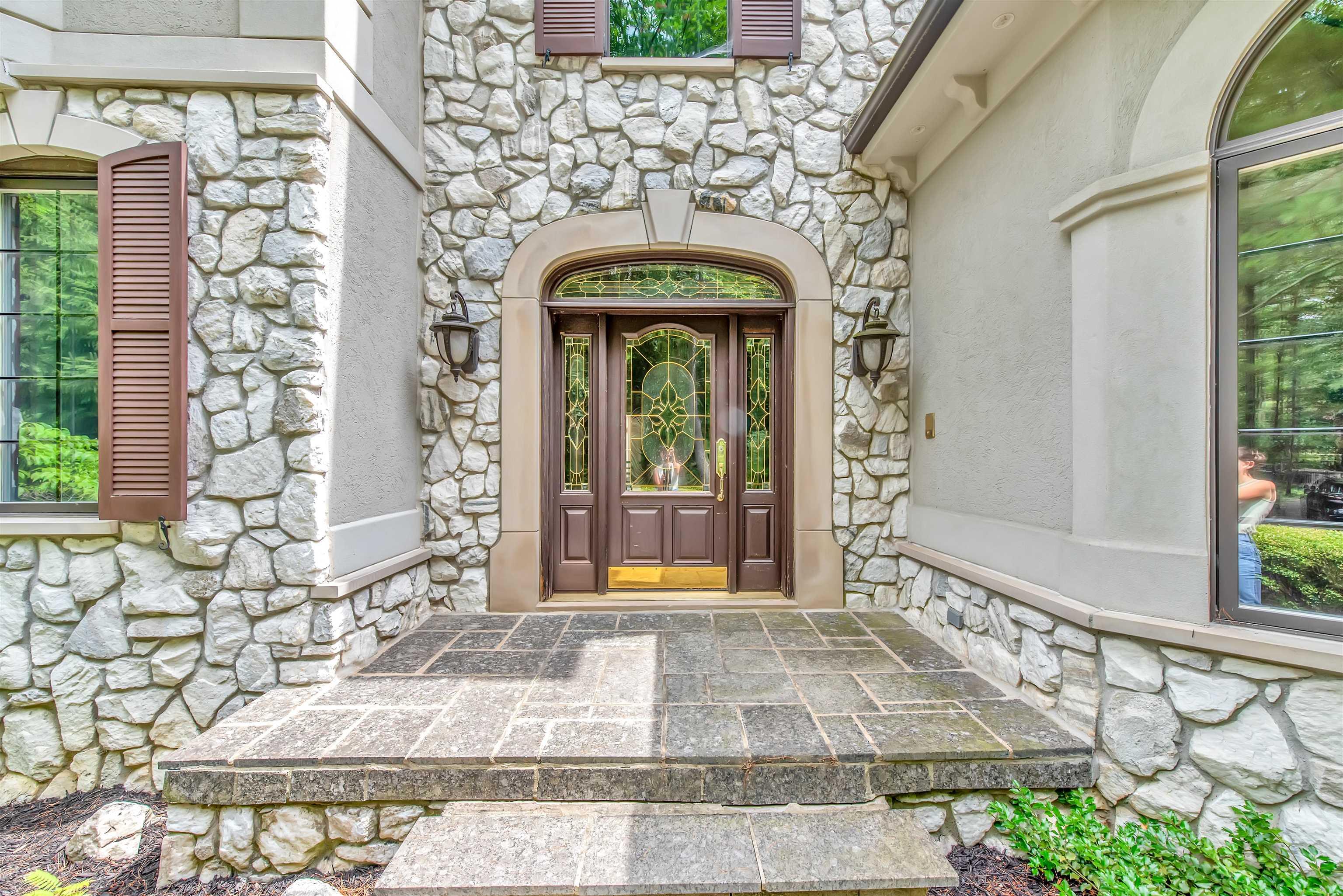 7949 Bridge Valley Drive
