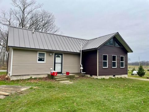 A home in Algansee Twp