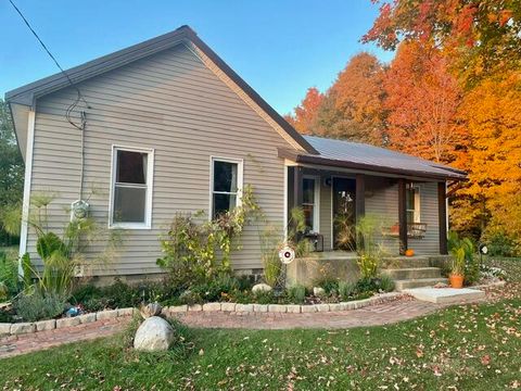 A home in Algansee Twp