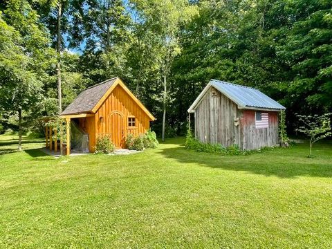 A home in Algansee Twp