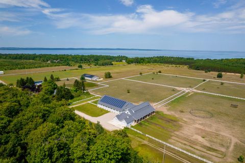 3619 Tompkins Road Peninsula Township Grand Traverse MI 49686
