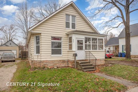 A home in Bay City