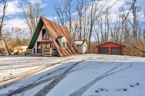 A home in Spring Arbor Twp