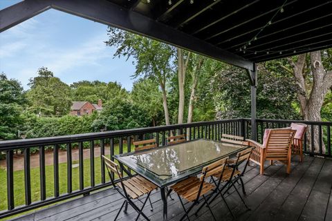 A home in Grosse Pointe Park