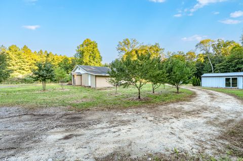 A home in Pennfield Twp