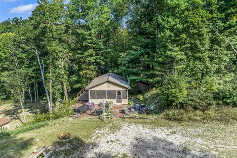 A home in Rose Lake Twp