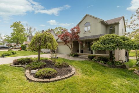 A home in West Bloomfield Twp