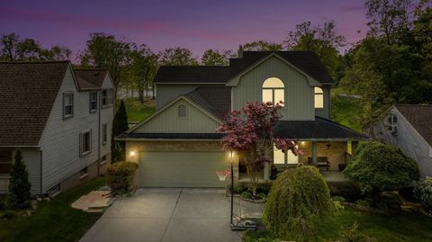 A home in West Bloomfield Twp