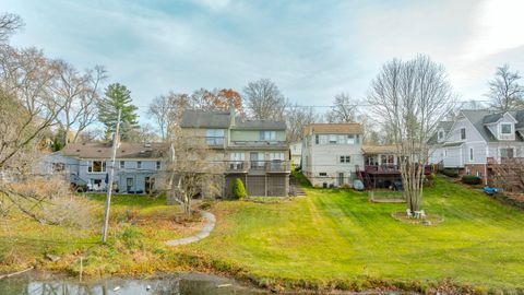 A home in West Bloomfield Twp